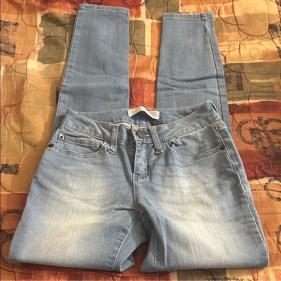 No Boundaries Light Blue Skinny Jeans - Picture 3 of 11